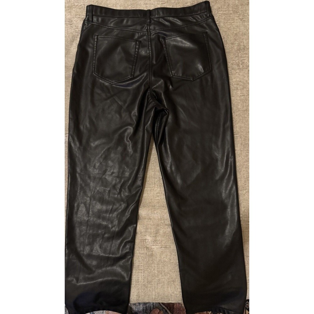 Abercrombie & Fitch 90s Straight Ultra High Rise Pants Sz 33/16 R Vegan Leather